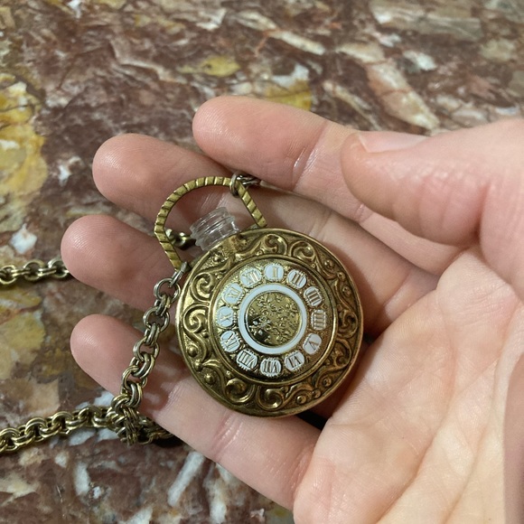 Vintage 1970s Avon Pocket Watch Pendant Perfume Bottle - Picture 7 of 9